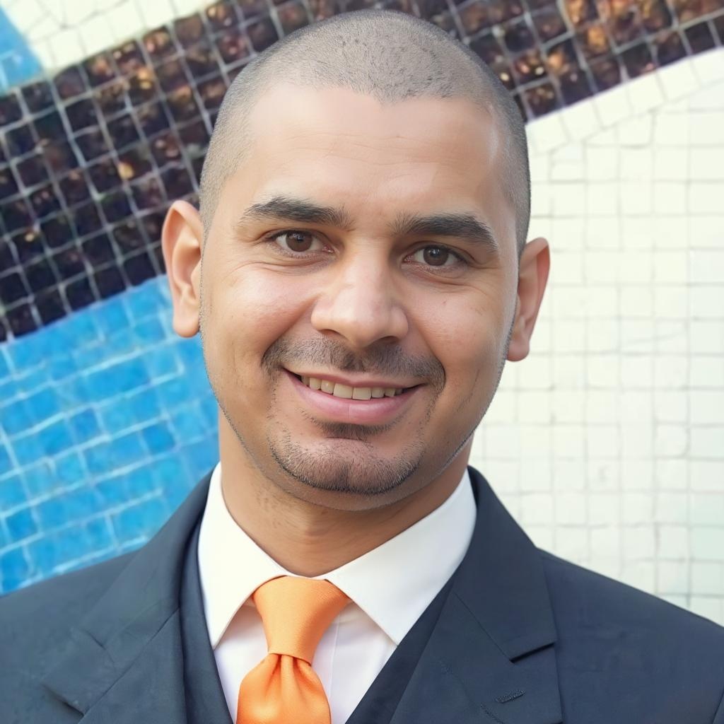 M Sucre Lares - Foto